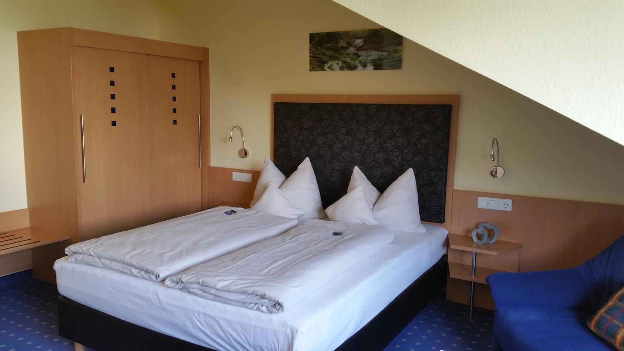 Hotel Ifen Wiesloch Extérieur photo