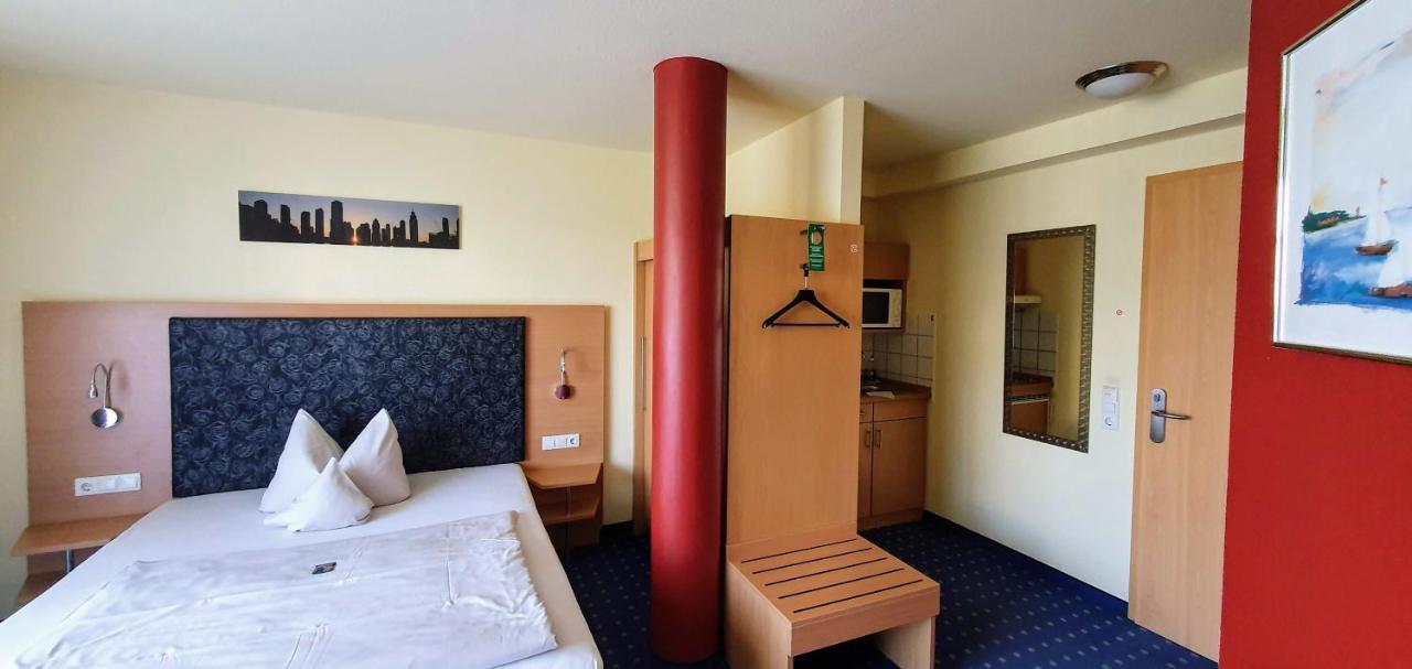 Hotel Ifen Wiesloch Extérieur photo